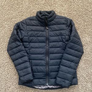 Dover Saddlery black puffer jacket horseback riding size Large EUC.